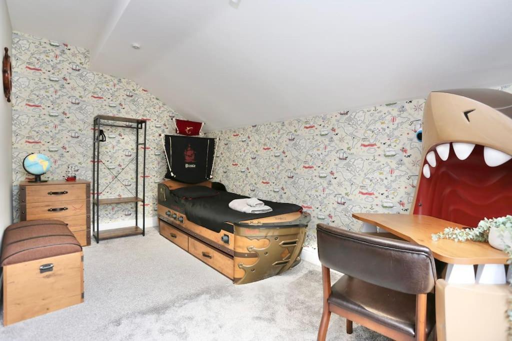The Hot Tub Townhouse By Holiday Heim Lytham St Annes Εξωτερικό φωτογραφία