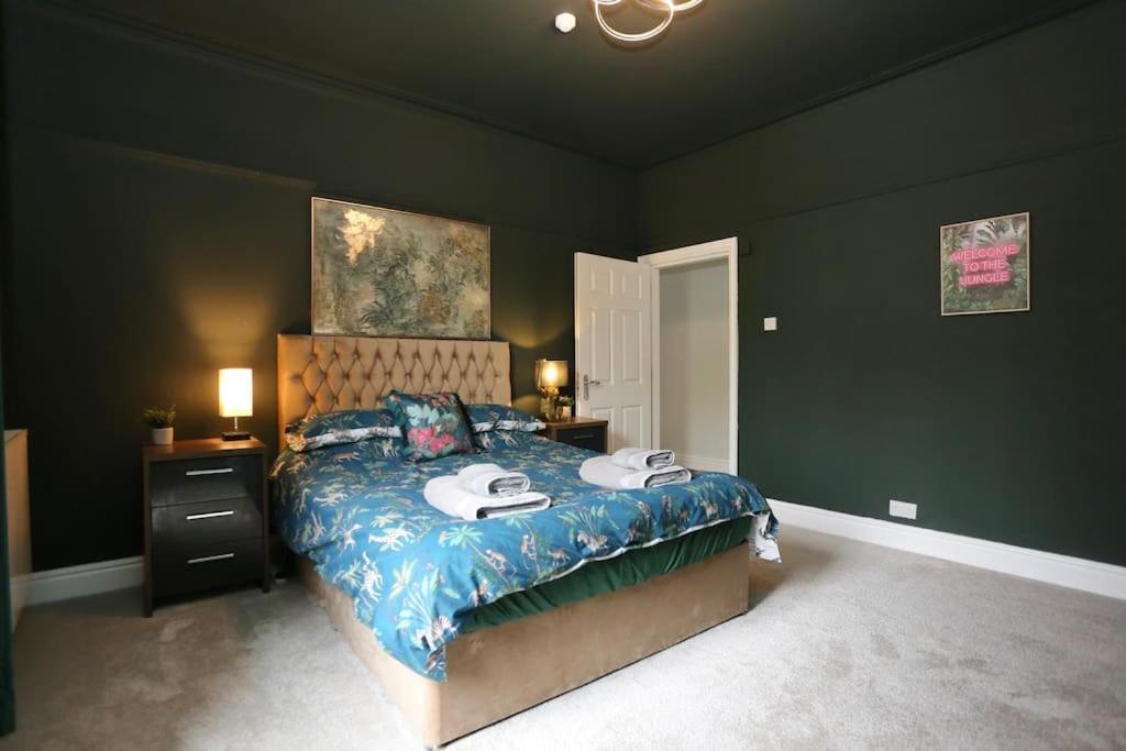 The Hot Tub Townhouse By Holiday Heim Lytham St Annes Εξωτερικό φωτογραφία