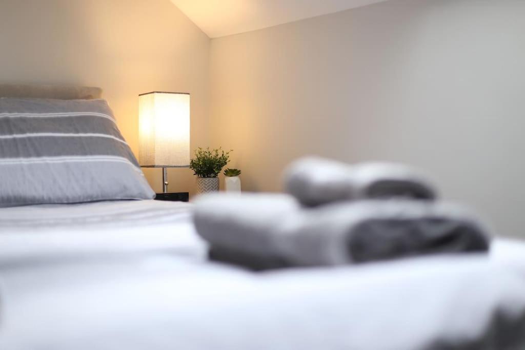 The Hot Tub Townhouse By Holiday Heim Lytham St Annes Εξωτερικό φωτογραφία