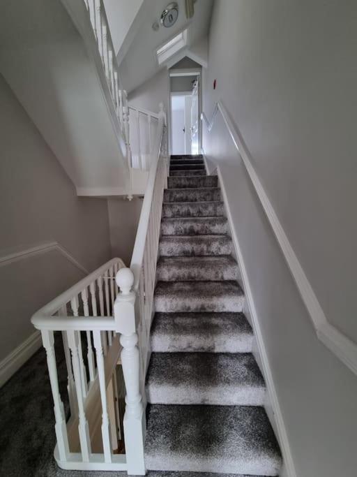 The Hot Tub Townhouse By Holiday Heim Lytham St Annes Εξωτερικό φωτογραφία